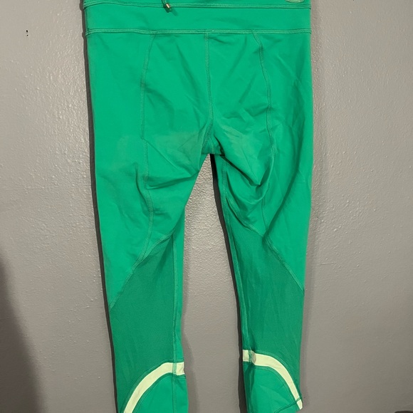 lululemon Run Inspire Crop II Mesh Panel Legging - Picture 2 of 2